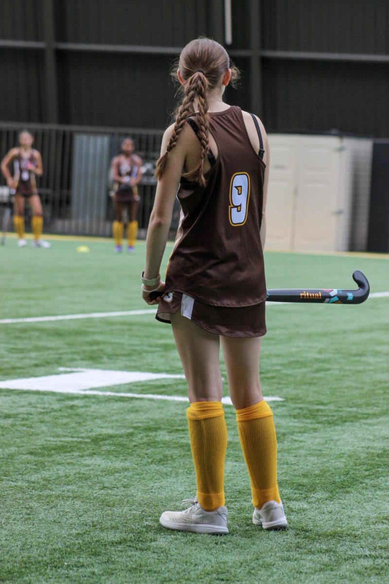 Lara Goldwert ‘29 warming up pre-game.