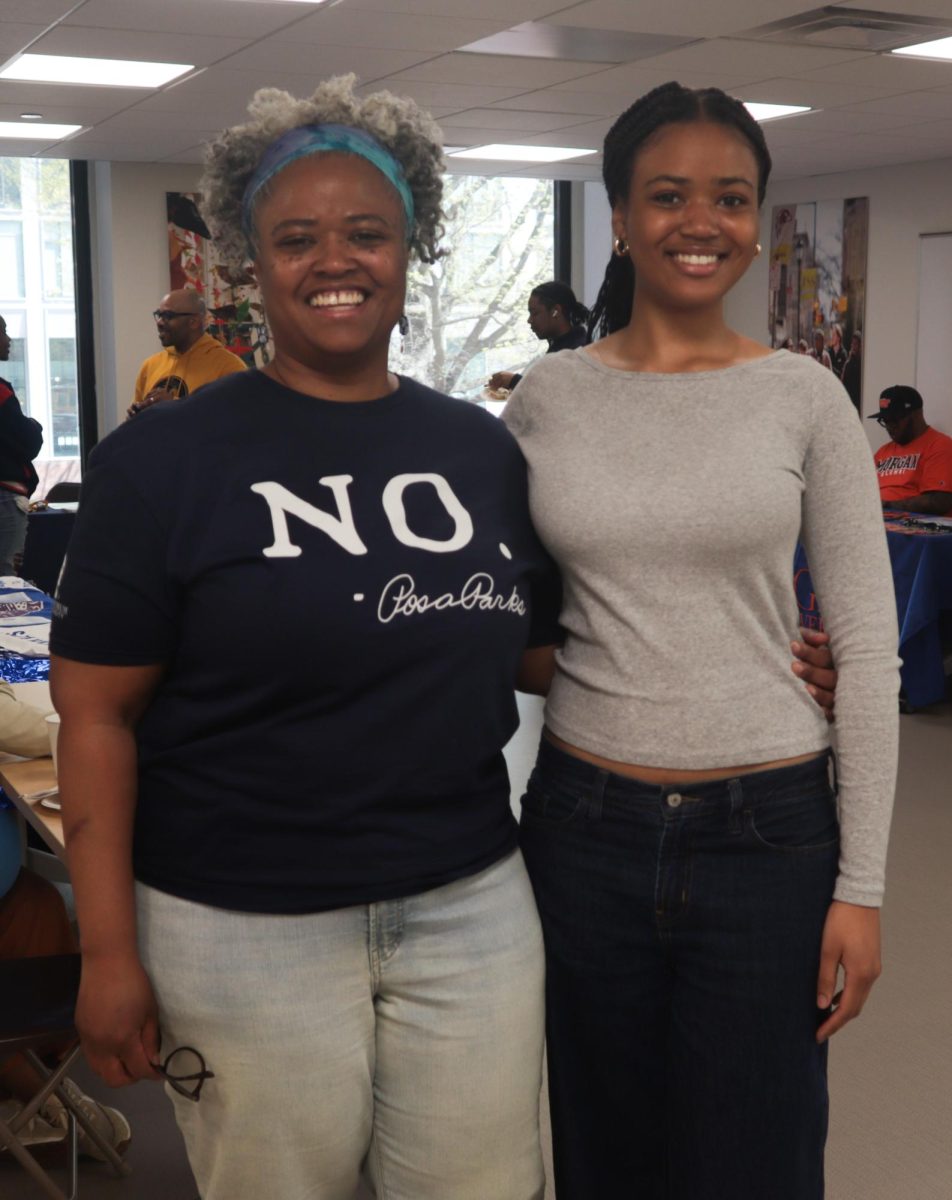 Tendayi '28 and her mother, Shayna, who organized the event.